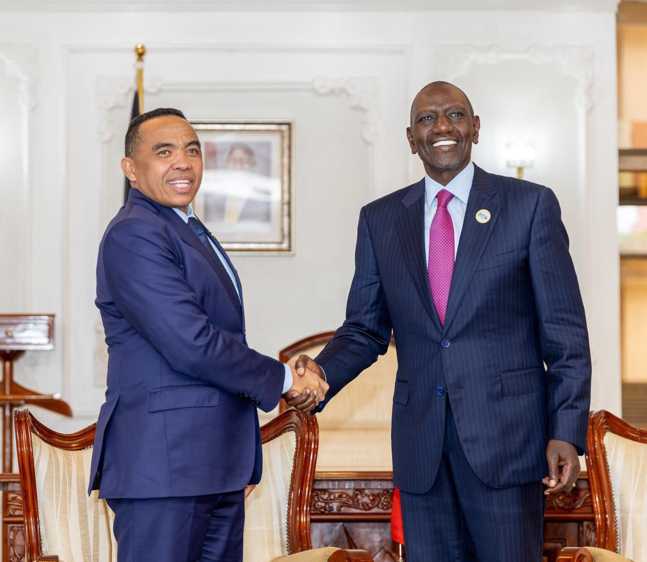 ✍🏼 🇲🇬 MICHAEL RANDRIANIRINA – WILLIAM RUTO: NISY NY FIHAONAN’NY ROA TONTA