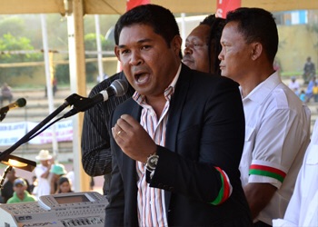 ✍🏼 🇫🇷 MADAGASCAR AIRLINES: RADO RABARILALA AUX COMMANDES