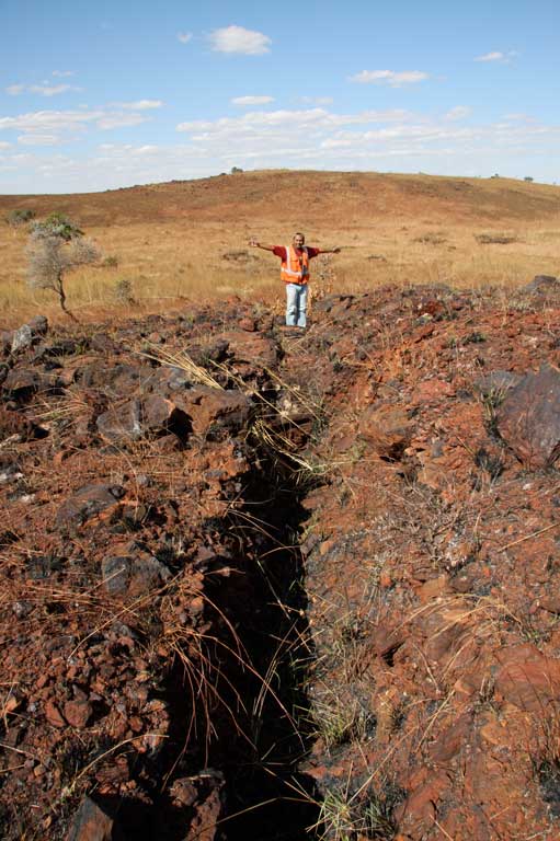 AKORA RESOURCES: DINGANA GOAVANA HO AN&rsquo;NY TETIKASA NY « VY MAINTSO » AO BEKISOPA